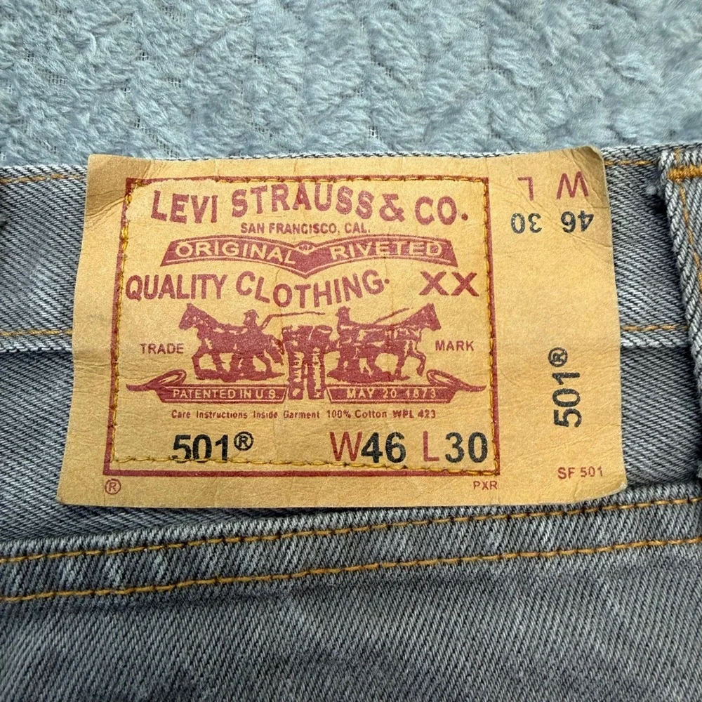 Levi's 501 Jeans Mens 46x23 Straight Wide Leg Grey Cotton Button Fly Vintage 00s